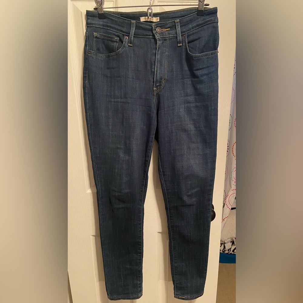 Women’s Levi’s 721 High Rise Skinny jeans sz 29
